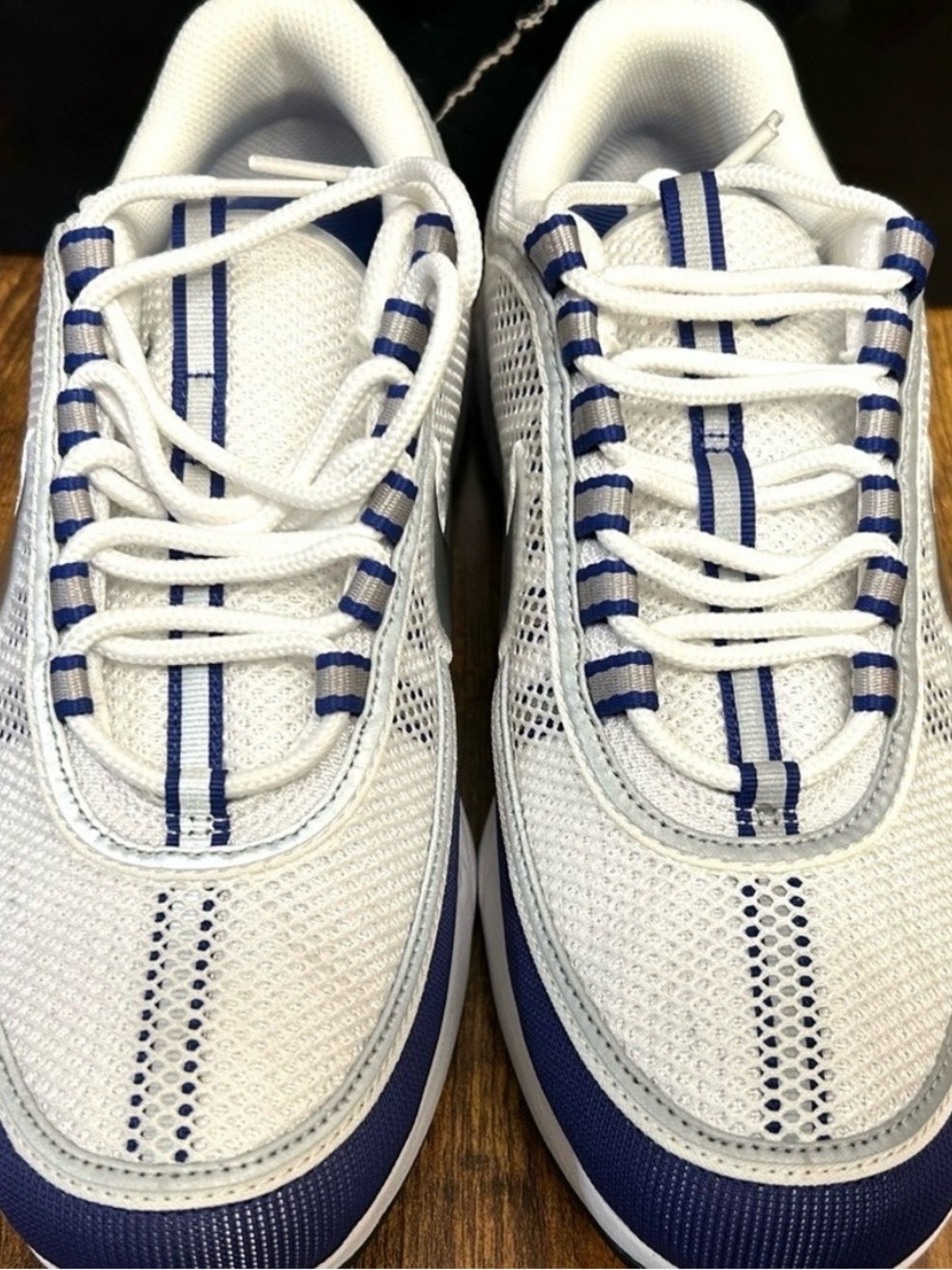Nike Air Zoom Spiridon SP HF9117-100 white/metallic Shoes Men’s 8.5 Women’s 10 - Picture 6 of 9